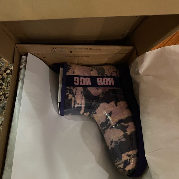 UGG Classic Clear Mini Marble - Picture 3 of 5